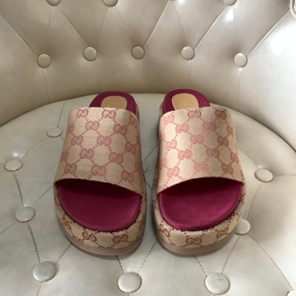 Gucci womens original GG slide sandal - Picture 3 of 4